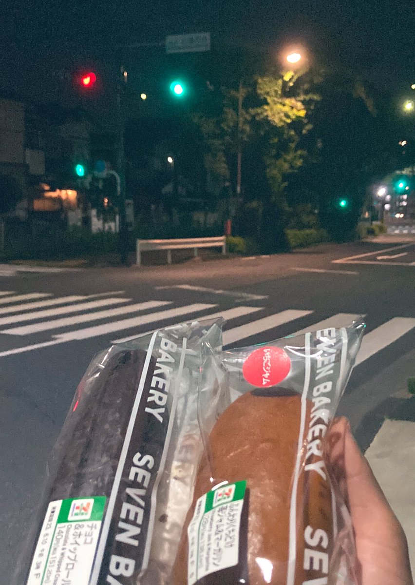 saihitesh98's tweet image. Well, it has become a habit of eating these at night :) Not sure what will happen if Combini doesn&apos;t open 24/7 😂