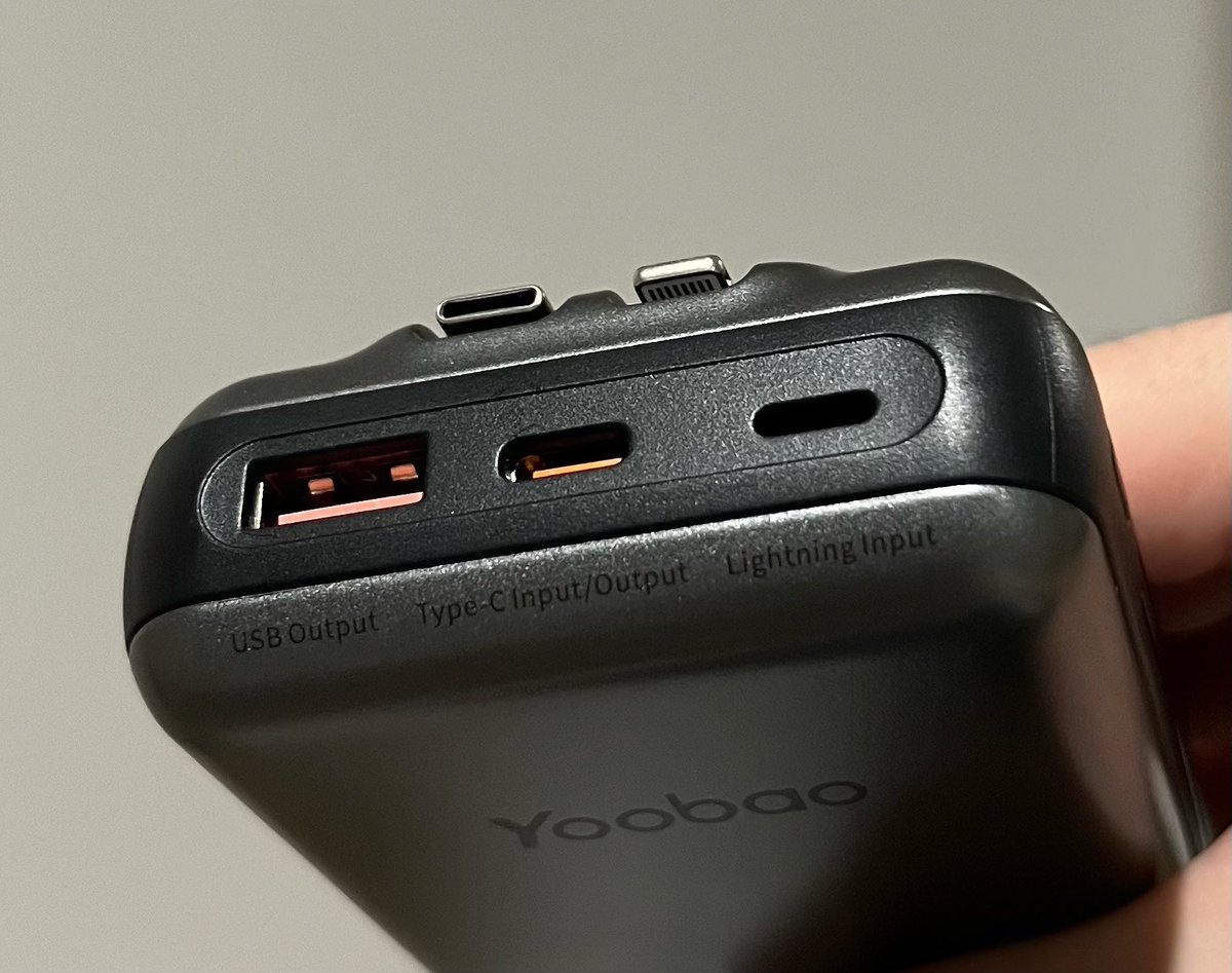 got_____'s tweet photo. มาป้ายยา Power Bank 20000mAh ของแบรนด์ Yoobao - ยู เบา รุ่นนี้ใช้แล้วดีจริง ชอบมากกก ชาร์จเร็วสูงสุด PD65W เลยสุดปัง ! สามารถชาร์จได้ทั้ง iPhone และ Android สะดวกมากๆ ที่สำคัญเลยคือมี มอก. ใช้งานปลอดภัยสบายใจหายห่วง แนะนำไปตำ https://t.co/NhEjo5G6XS