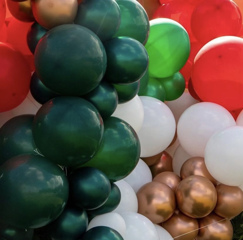 Italian Week kicks off today with a flag raising ceremony at City Hall! 🇮🇹 Now until June 18, enjoy a week full of cultural programming, entm't &amp; fun. Visit Preston St this wknd &amp; immerse yourself in all things Italian!
Check out the full schedule at ottawaitalianfestival.com