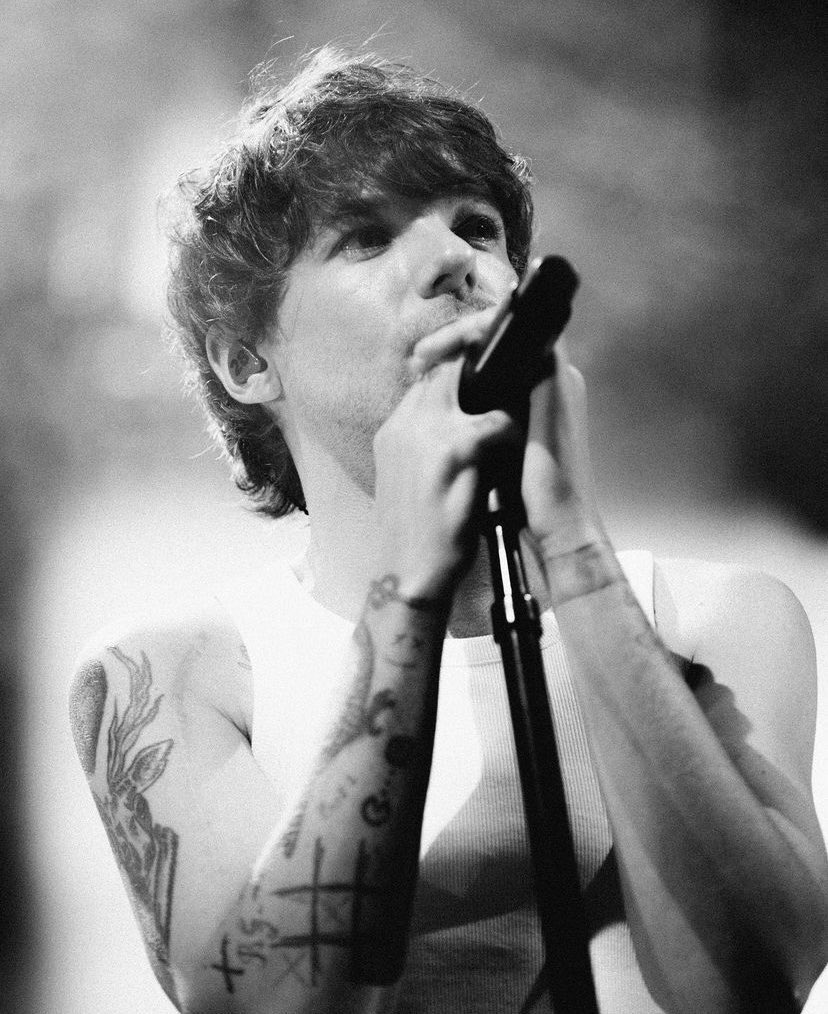 Briloves_hslt's tweet photo. i saw this angel, i really saw an angel https://t.co/lpdcaK0AKJ
