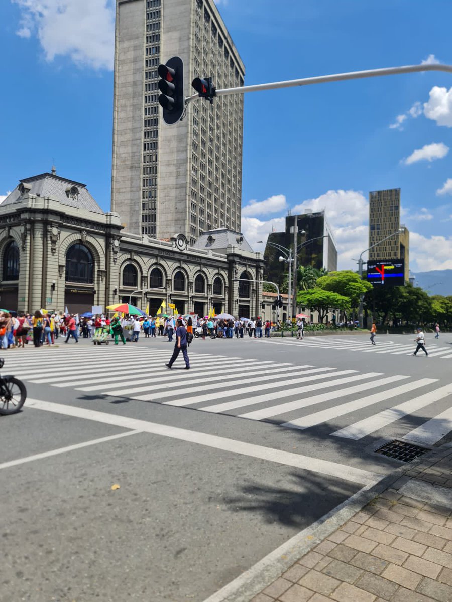 Multitudinaria marcha del “cambio” en Medellín