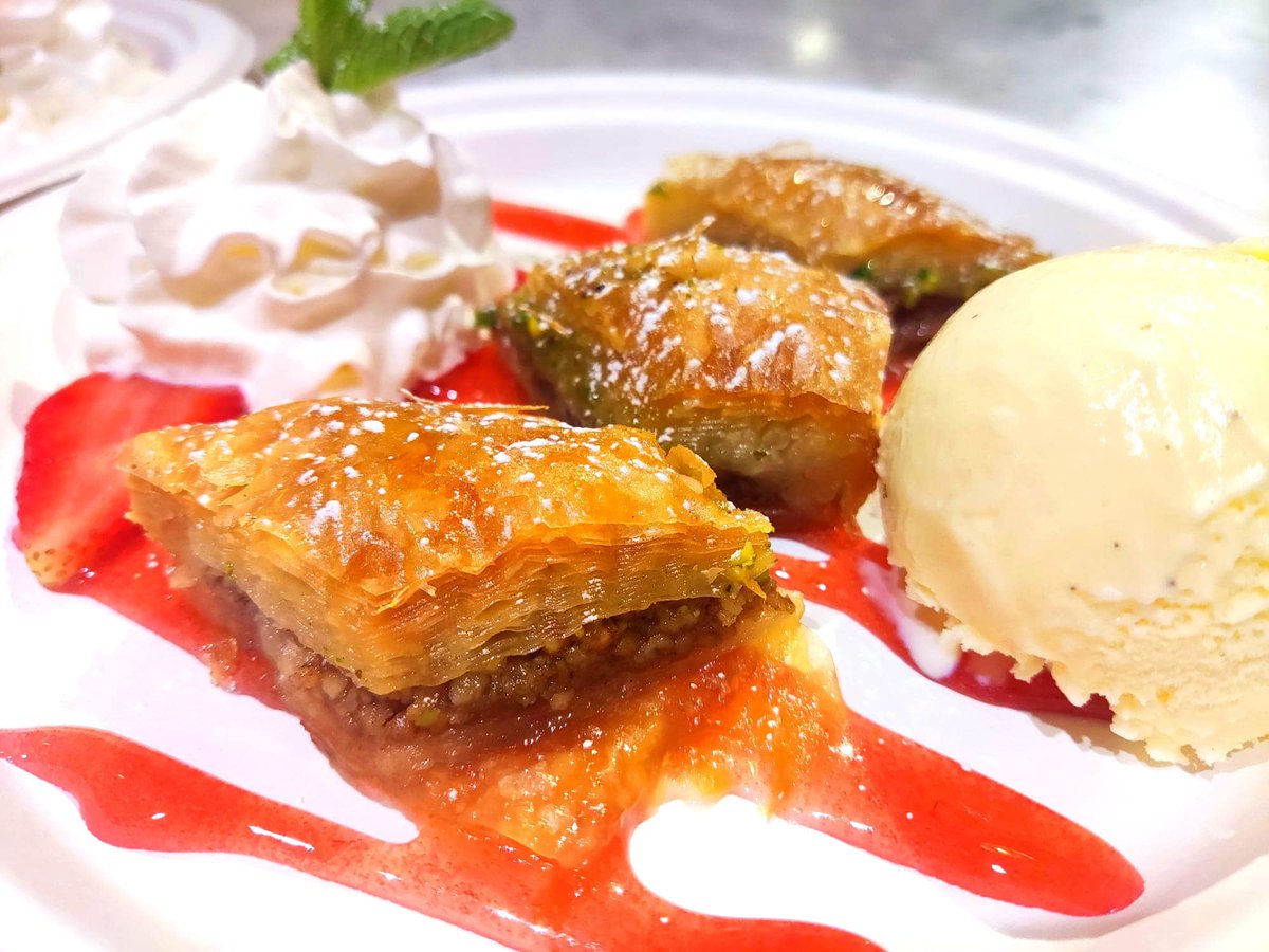 How good does this beautiful Greek baklava look?! 🇬🇷 😍

Available now from 'Room For Dessert' at The Food Pit!

#durham #durhamcity #northeast #northeastengland