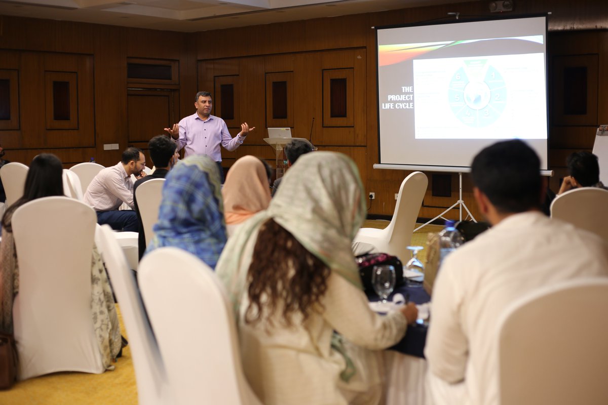 EvalYouthPK's tweet image. With participants (i.e., YEEs) representation from roughly all provinces/regions and +50% female attendees, the workshop proved to be an interactive space of #dialogue, #networking, and #capacitybuilding on the many areas of monitoring and evaluation within and beyond Pakistan.