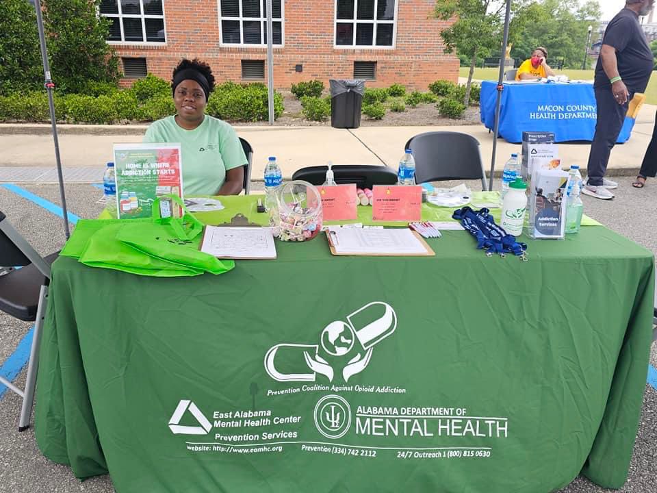 IntegreaPS's tweet photo. An awesome Community Action Day happened on May 20th at Troy University on the Chattahoochee! There was music, free food, free kona ice, giveaways from resource vendors, cake walk, and face painting from #EAMHCprevention! https://t.co/PrXkCB8av8