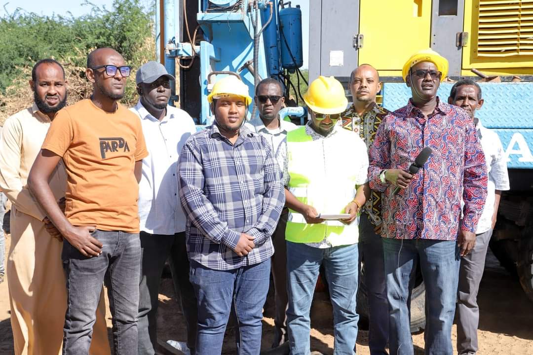Garissa County Press Unit (@garissapress) on Twitter photo GALBET AREA TO BID BYE TO WATER SHORTAGES.
In a bid to completely end perennial water shortages in Galbet area which comprises of ADC,parts of Bulla Madina,<a href="/DaganeAbdiM/">H.E. Abdi Dagane</a> today presided over the connections of the new boreholes which will run on to boost water supply in the area GALBET AREA TO BID BYE TO WATER SHORTAGES.
In a bid to completely end perennial water shortages in Galbet area which comprises of ADC,parts of Bulla Madina,<a href="/DaganeAbdiM/">H.E. Abdi Dagane</a> today presided over the connections of the new boreholes which will run on to boost water supply in the area