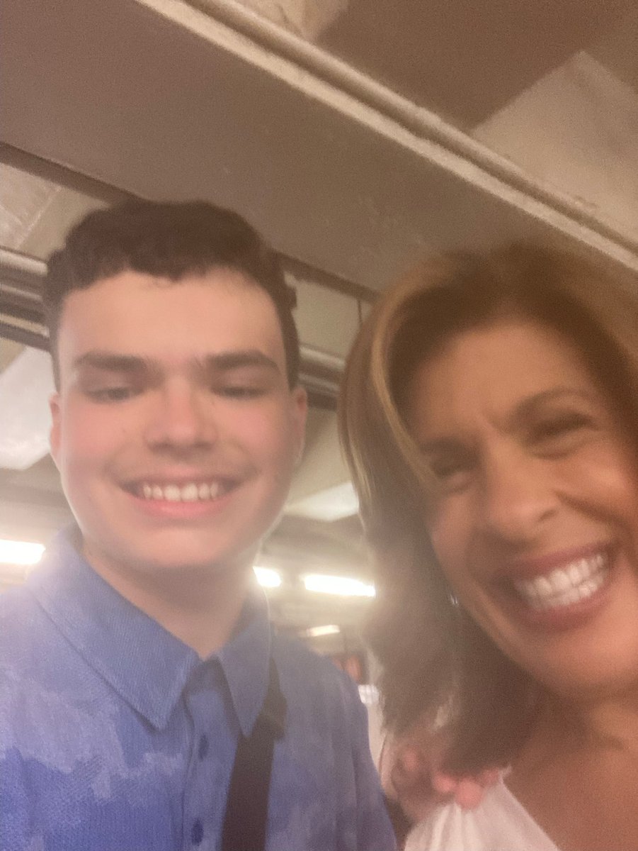 vflores2323's tweet photo. Anthony’s proof of life from NYC! This made his day!!!🤩😊😮❤️❤️@HodaAndJenna @hodakotb #inthesubway https://t.co/pFNhTuuSCg