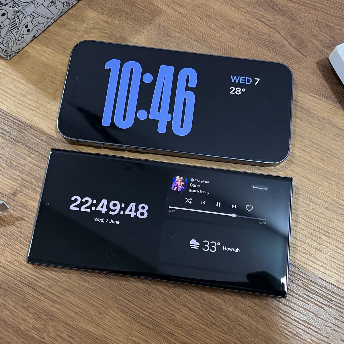 HBX on Twitter "RT techdroider Apple iOS 17 vs Samsung OneUI 5.1