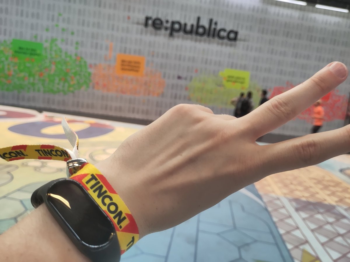Michael1Berlin's tweet photo. Meine erste #republica / #Tincon

Ganz groß und viel los hier :D
#republica23 https://t.co/BARmLcuV6M