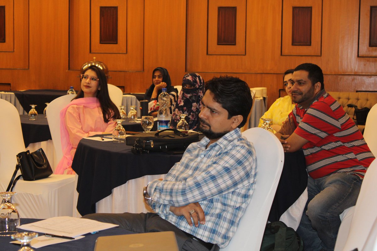EvalYouthPK's tweet image. The full-day event explored multiple aspects of #Evaluation with a focus on following:

- Intro to EYP and PEA
- Importance of M&amp;amp;E and its importance in Dev Projects and SDGs
- Eval landscape in Pakistan &amp;amp; beyond
- Eval career success stories
- Eval competencies and career dev
