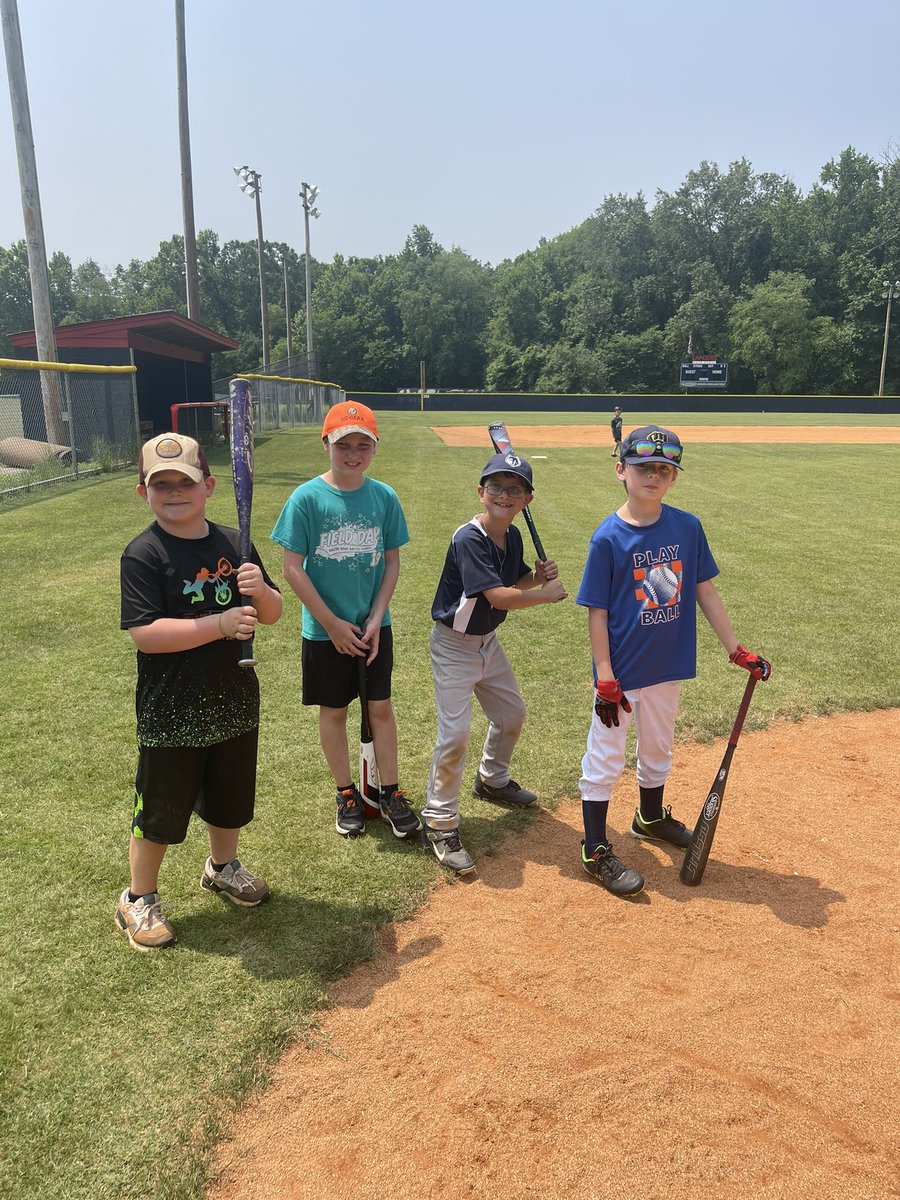 RossvilleAcad's tweet photo. These campers were all smiles on day 3 of baseball camp! βΎοΈ #RiseoftheWolves #ThisIsRTown #PackPride #RCASummerCamp https://t.co/cumGK59rtK