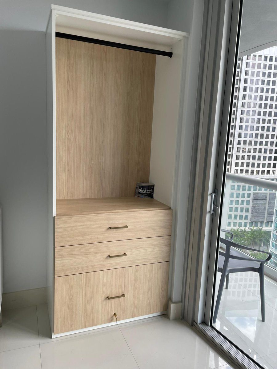 Small but mighty custom storage solutions for any space. Call 305.623.8282 or visit californiaclosets.com to learn more about all of the possibilities for your walls & home today.📷
#wardrobe #miami #miamihomes #design #designinspiration #designinspiration #designinspiration