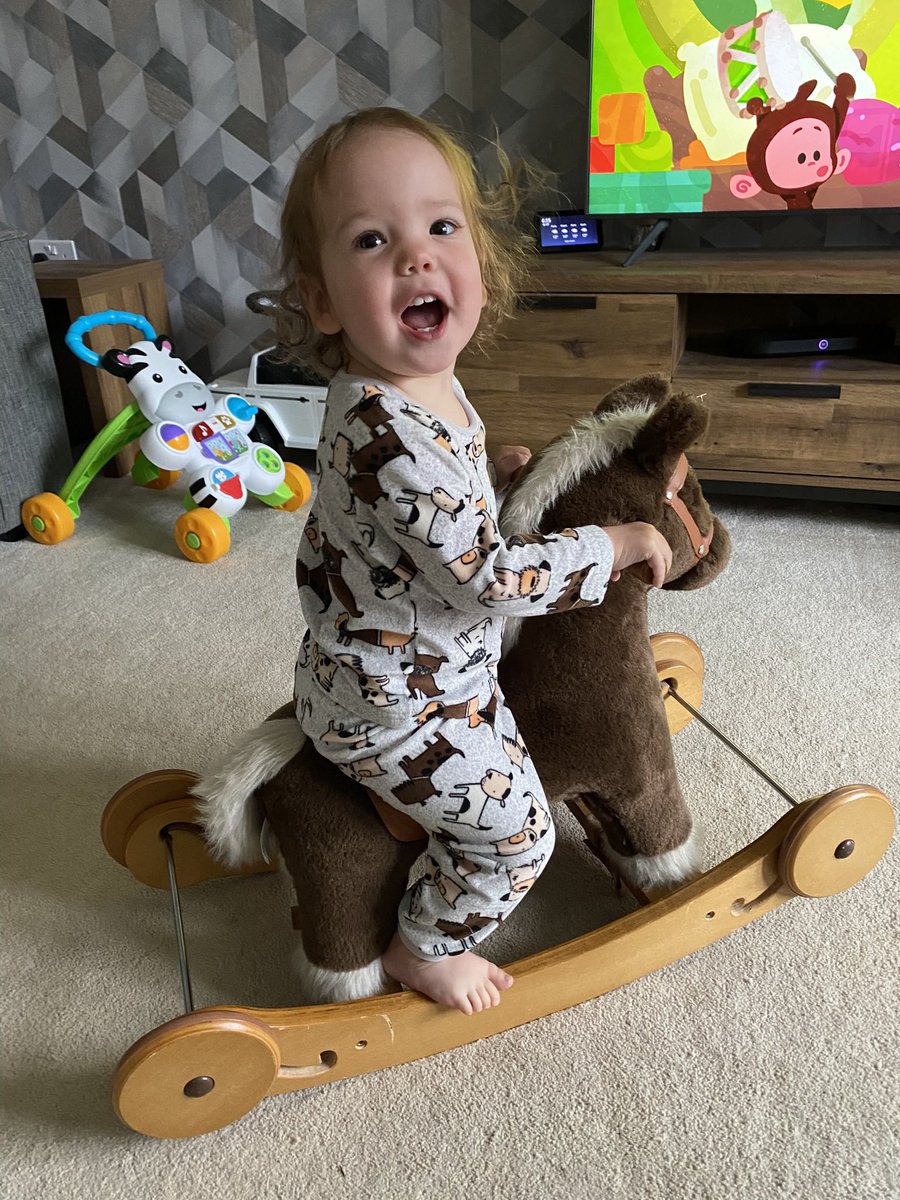PaigeeRagee's tweet photo. How did I end up with such joy? 😍 https://t.co/jmEXTqsT02