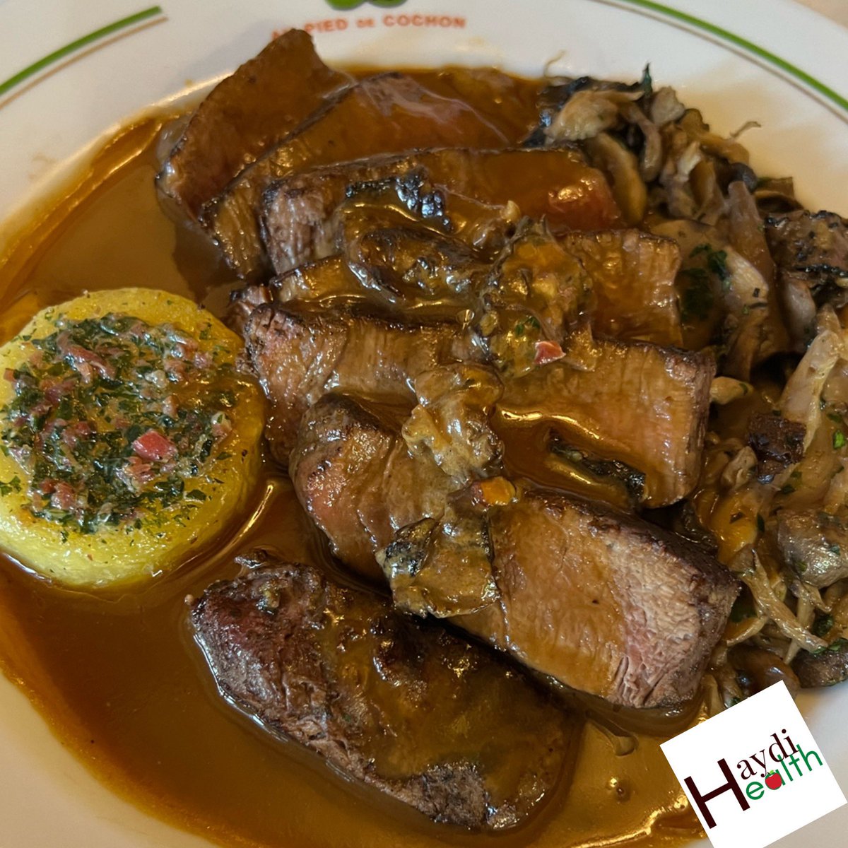 HaydiHealth's tweet photo. Filet Mignon con Morillas
200g Papa Confitada con Jamón Serrano, Salvia y Trufa Negra, Salteado de Hongos. https://t.co/Os5YKhLyHB