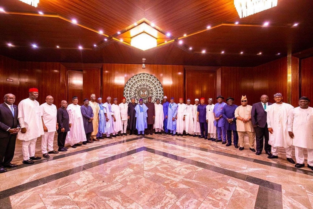 officialmeggito's tweet image. A photo excerpt of the Rivers  State Governor, H.E Sir Siminalayi Fubara meeting with President Asiwaju Bola Ahmed Tinubu amidst other Governors of the 36 states of Nigeria.
Together we can build our Nation. # Simmediavolunteers #SimFubara