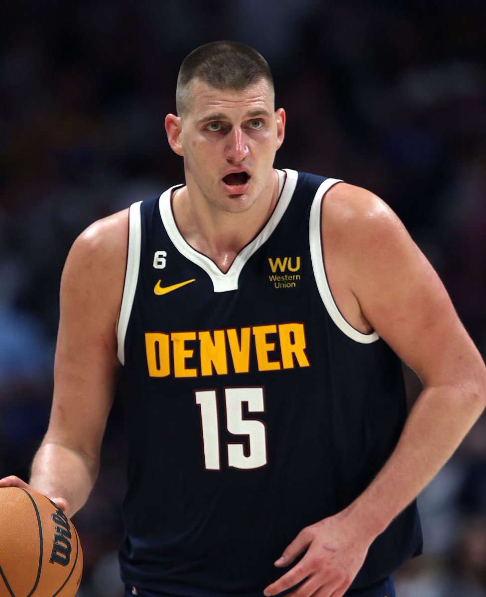 TheDunkCentral's tweet image. If Nikola Jokic scores more than 35+ points we will give someone who LIKES this tweet $500 in CASH 

Just follow @OddsJam, retweet and we’ll announce a potential winner after the game !
