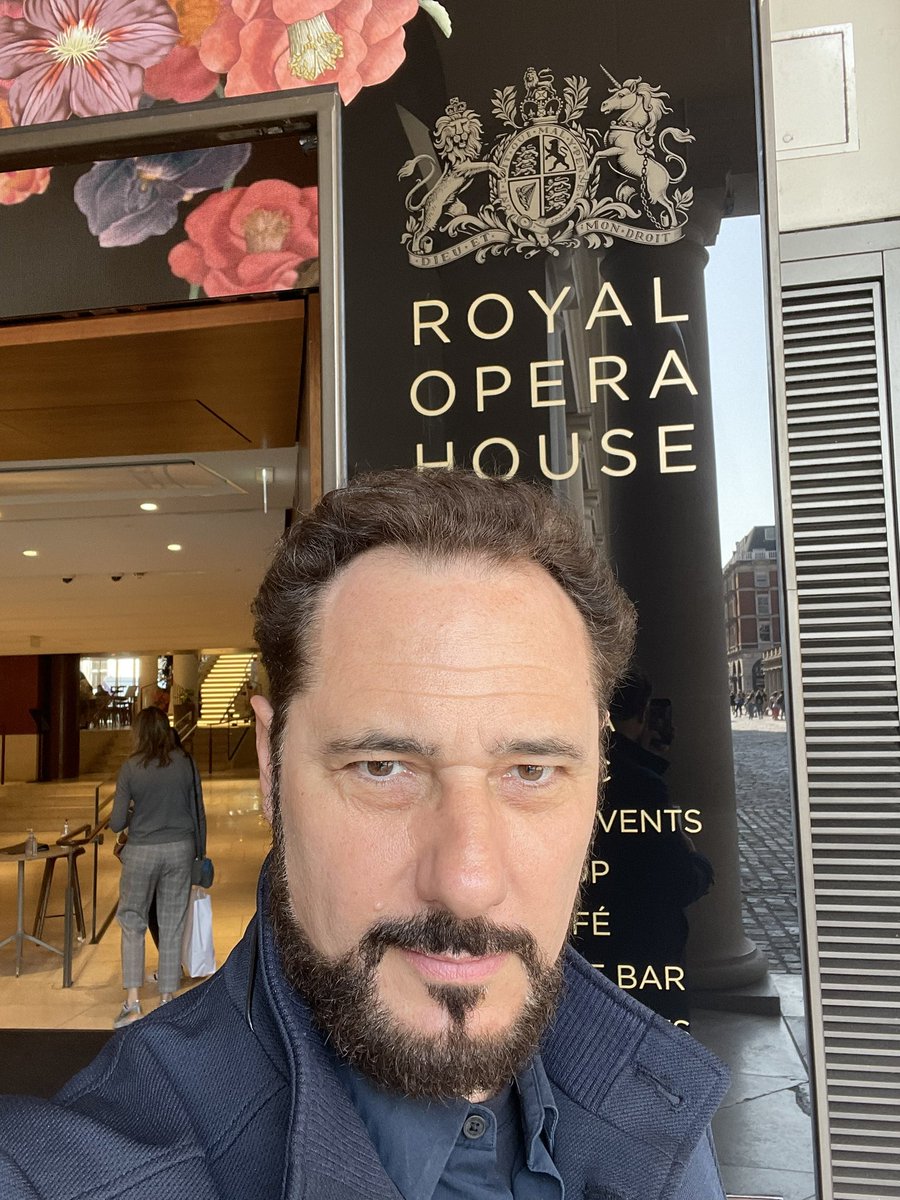 LaCollaTenore's tweet photo. I am so happy to announce my debut at the Royal Opera House. Many thanks to the theater for the trust and best wishes for a speedy recovery to my colleague.@RoyalOperaHouse https://t.co/J36SxYwqL0
