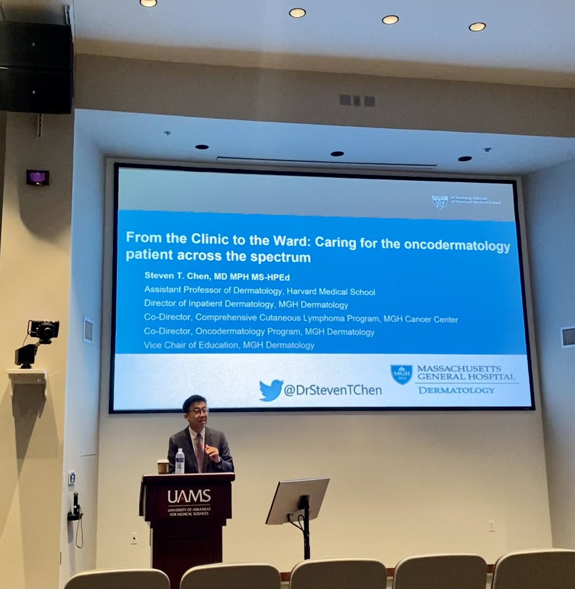 Thank you @DrStevenTChen of @HarvardDerm for your fantastic Grand Rounds talk on oncodermatology today at @UAMSDermatology! I hope you enjoyed your visit to my beautiful home state of Arkansas!