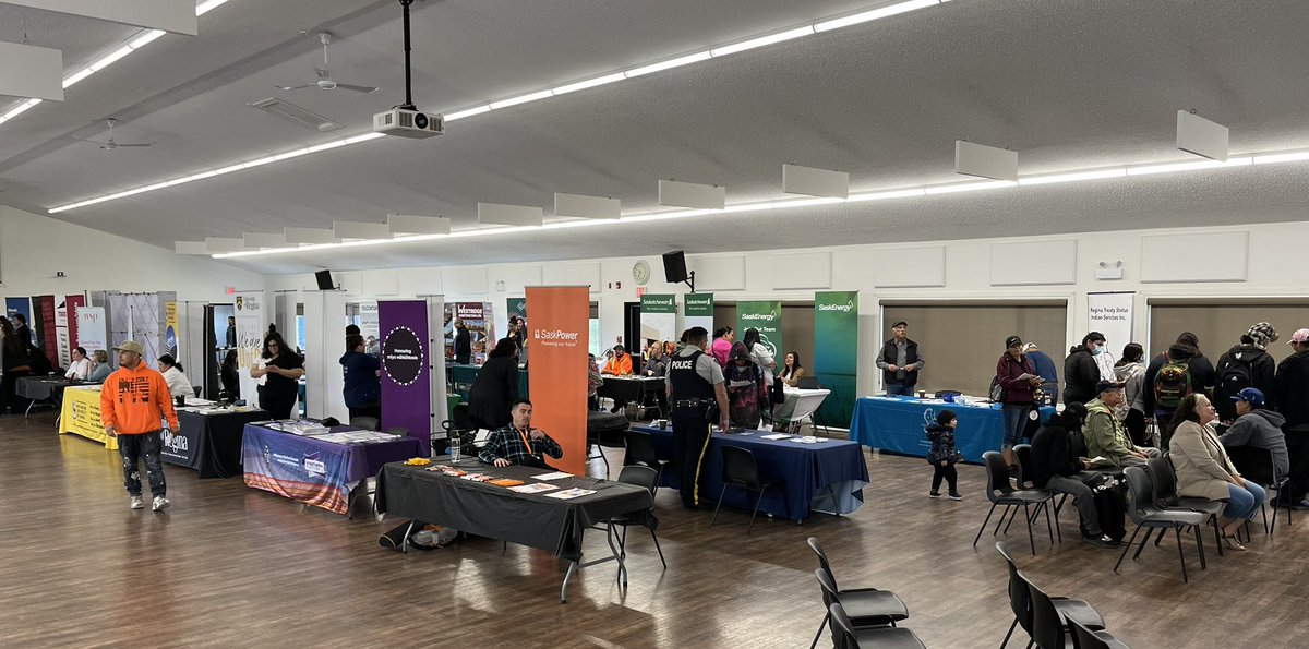 Barrier_Group's tweet photo. Just a quick memory of our Pasqua First Nation career day - and thank you to PFN Group of Companies for hosting us!
#FirstNation #BarrierGroup #BetterTogether #PasquaFN https://t.co/61TcG6Bobv