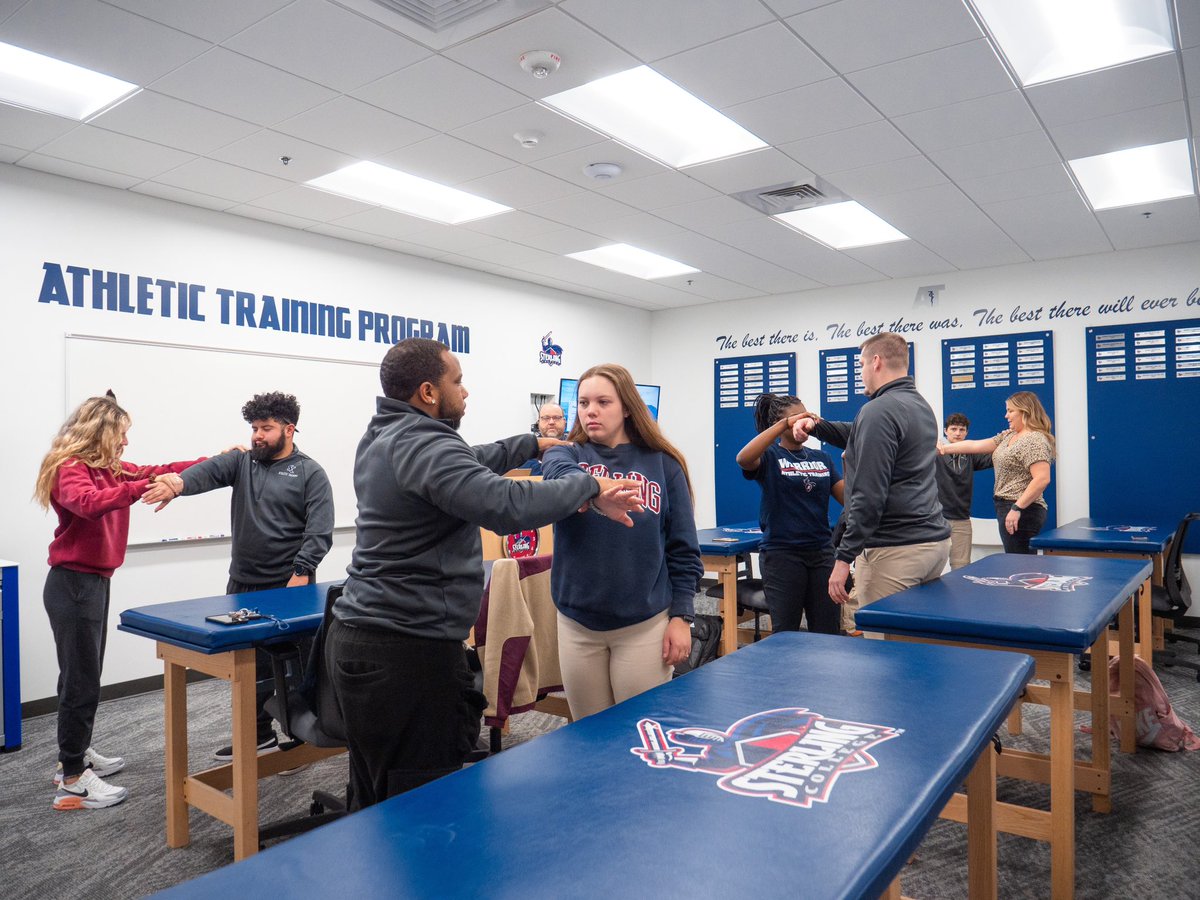 𝙷𝚎𝚢, 𝙰𝚃 𝙶𝚛𝚊𝚍 𝚂𝚝𝚞𝚍𝚎𝚗𝚝𝚜! Check your Sterling 📧 𝑺𝒖𝒎𝒎𝒆𝒓 2 𝑮𝒓𝒂𝒅 𝑪𝒍𝒂𝒔𝒔𝒆𝒔 are scheduled to begin 𝐉𝐮𝐧𝐞 𝟐𝟔! Reach if you have any ?’s b/w now/then. We can’t wait for U to be apart of our amazing MS AT Program! #HereAtSterling #athletictraininglife