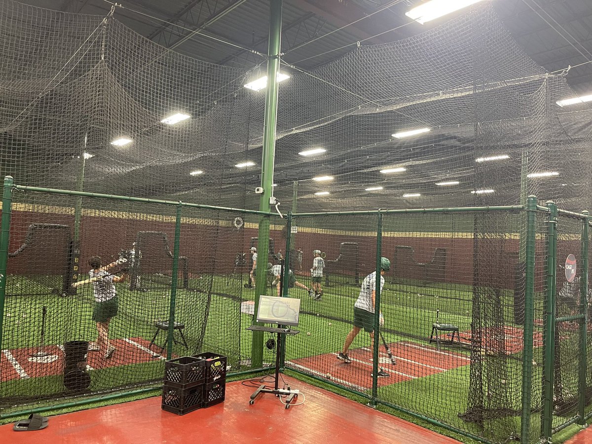 Huge shoutout to @DBat_Waco & @StrikeBBT for hooking us up with some cage time on our trip down to State! We appreciate you!

#OneTrackMind #206 #STS
#RHSRoar #TakePrideInThePride