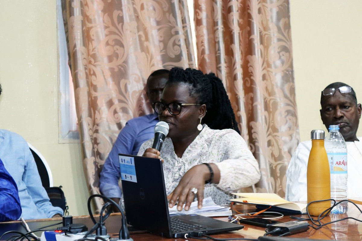 PNUDMALI's tweet photo. Réunion virtuelle à #Mopti avec @NLauMali &amp; @PBFMali sur:
▶️Résultats de l’enquête #lSH dans les 22 cercles d’intervention
▶️Formation des acteurs de la sécurité &amp; justice
▶️Partenariat Barreau sur l’assistance juridique
▶️Leçons apprises sur les CCS avec les volontaires
#PROSMED https://t.co/TLV19yEMJa
