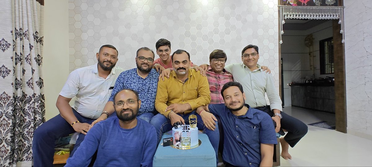 AlpeshKapopara's tweet photo. #HBD_ALPESHKAPOPARA #OnePlus #oneplusindia #oneplus11 #onepluslover #oneplus_cake #firecook #celebration_with_onepluscake @OnePlus_IN @oneplus @OnePlus_Support @PeteLau #oneplus_fun https://t.co/cO5bZyS5uB
