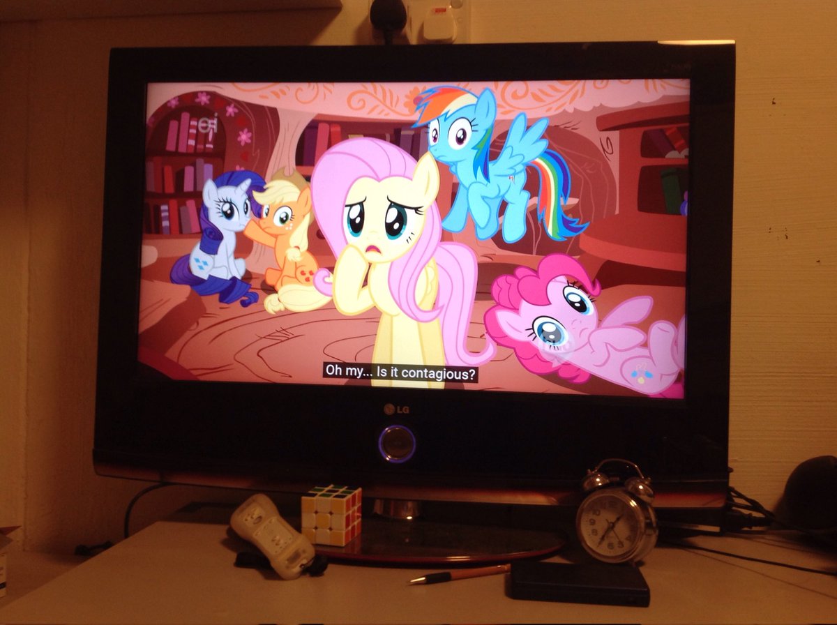 Jayeaaaaa's tweet photo. Watching the newest MLP... and LOVING IT!!! #MLPSeason2 #bronies #mlp #mylittlepony https://t.co/0QEtY7EKAF