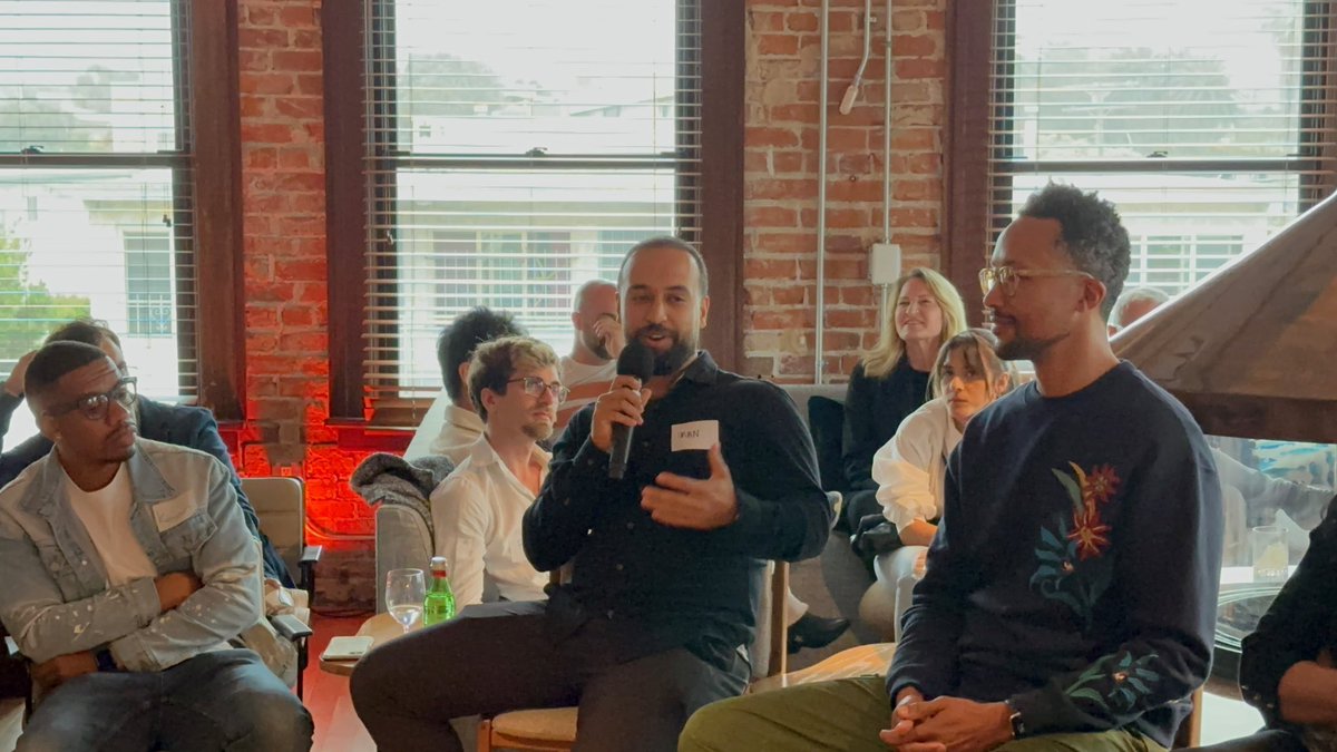 CraDav's tweet photo. We hosted a packed @whitecapai happy hour in Venice with panelists from @Verizon @Microsoft @Google and @LA28 with diverse thoughts on Enterprise AI. Thanks Alex Chao, Ric Edwards, Iman Ghanizada, and Mumtaz Vauhkonen! #LATechWeek https://t.co/pCXXbxDAoY