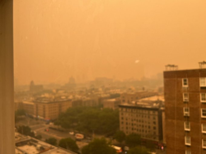 Normal view out my NYC window | now. No filters, just smoke https://t.co/V1Ul6cUG7E<a href="/tag/mvsales"class="tags"><span>#mvsales</span></a>