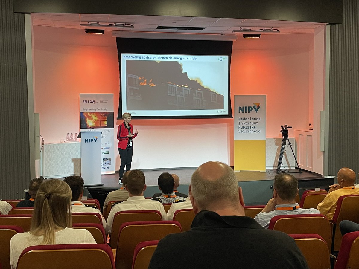 Vandaag aanwezig tijdens de eerste dag van het 15th International Congres Fire Safety & Science-FSS bij het @NIPV_NL in Arnhem. Met interessante sprekers en goede gesprekken met vakgenoten. #FSS2023 #firesafety #Brandveiligheid