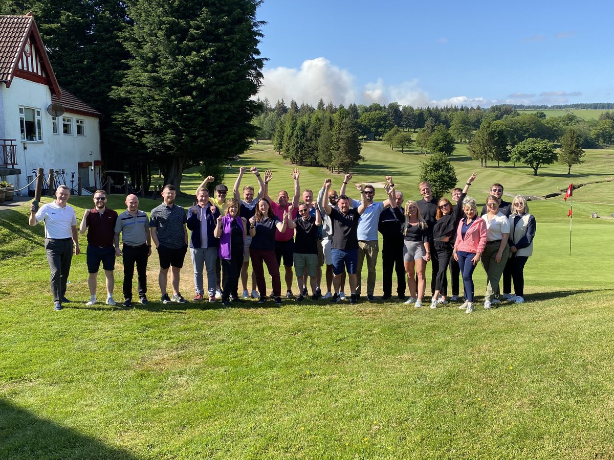 Fantastic 😎⛳️ fun crowd at our annual <a href="/oceanoutdooruk/">Ocean Outdoor UK</a> Golf Day. Thanks to @balmoregolfclub…top hosts