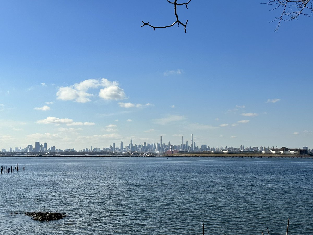 GASgambati's tweet photo. NYC blanketed with Canadian wildfire smoke (now and before.) Current weather: 74F, partly cloudy skies. Location: opposite LaGuardia Airport https://t.co/MSgAQUkQKy
