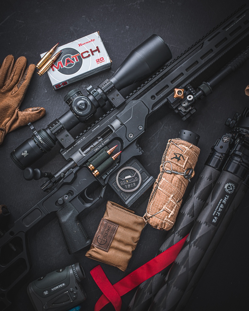 DanielDefense's tweet photo. Stack rounds out to distance with the Delta 5 pro – guaranteed to group 0.5 MOA or less! https://t.co/HeMwOmAwpU