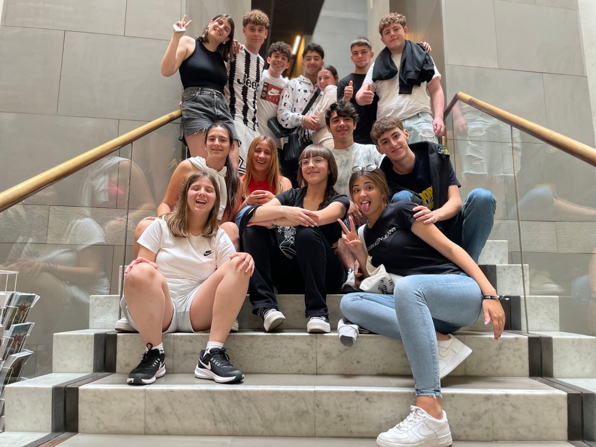 INS MariadeBell-lloc tweet media