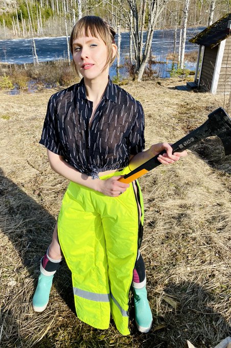 Channeling my inner lumberjack 🔥 Let&rsquo;s pray I only chop the firewood.. https://t.co/Nk1p6RlfcO<a href="/tag/ale"class="tags"><span>#ale</span></a><a href="/tag/seksity%C3%B6"class="tags"><span>#seksity&ouml;</span></a><a href="/tag/onlyfanssuomi"class="tags"><span>#onlyfanssuomi</span></a><a href="/tag/fanslypromo"class="tags"><span>#fanslypromo</span></a><a href="/tag/pettymys"class="tags"><span>#pettymys</span></a>