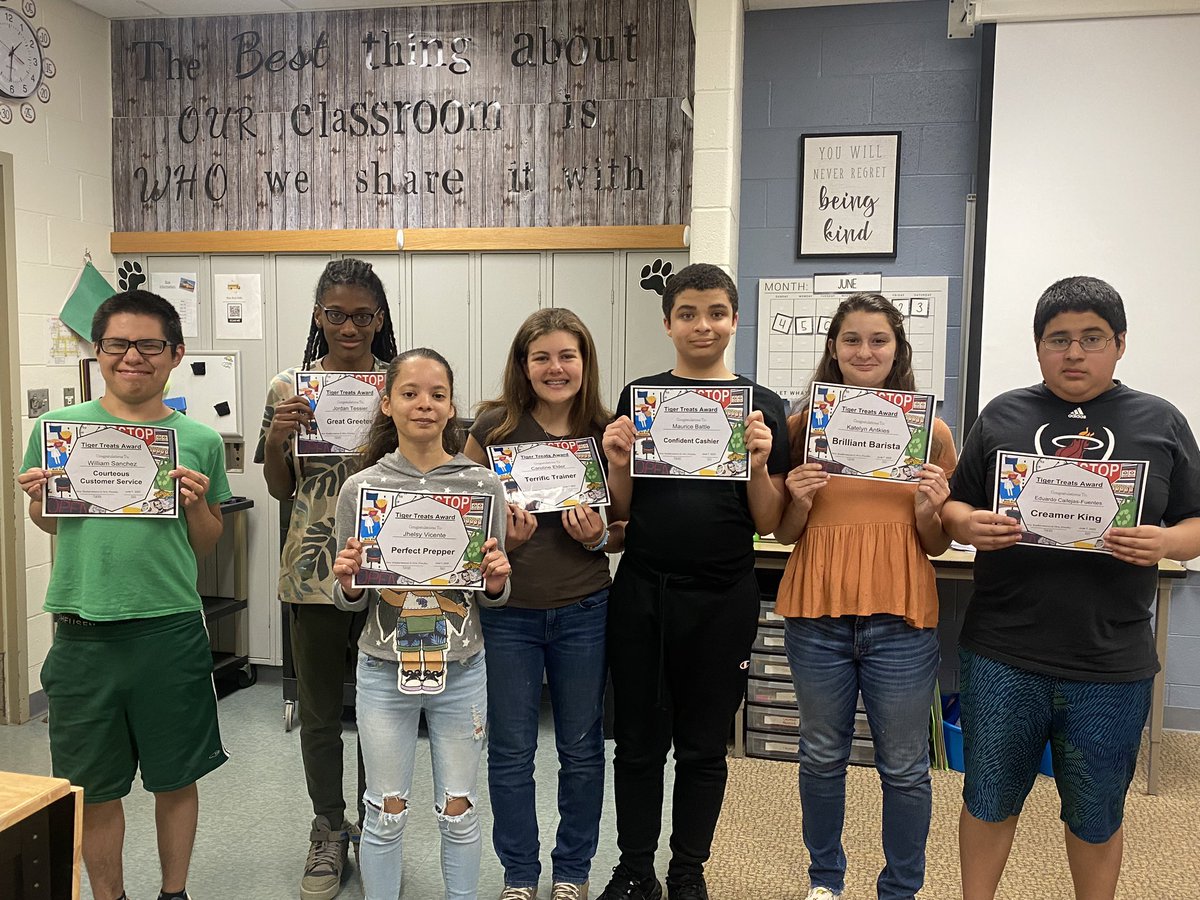 Mrs. Biedermann tweet media