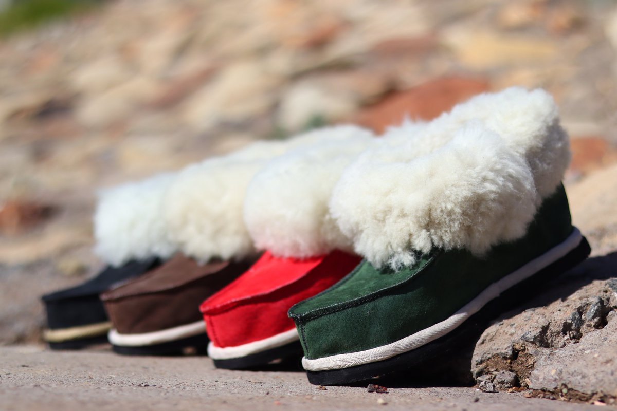 Sadontsi's tweet photo. Quality Winter Slippers 🇱🇸
Locally treated Sheep Skin

Metcash Building Room 152
WhatsApp: 57946101/53285293
📞: +26628324395
Price: M600 https://t.co/VkKD3j50gk