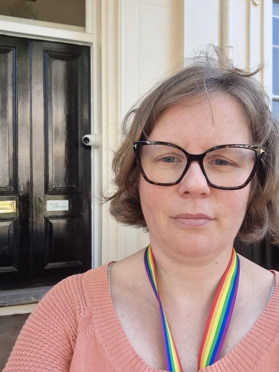 Had a lovely day in London today and my, the Mall was looking glorious! Had a meeting at the Institute for Government and then walked back to the office in the sunshine! #London #SummerInTheCity