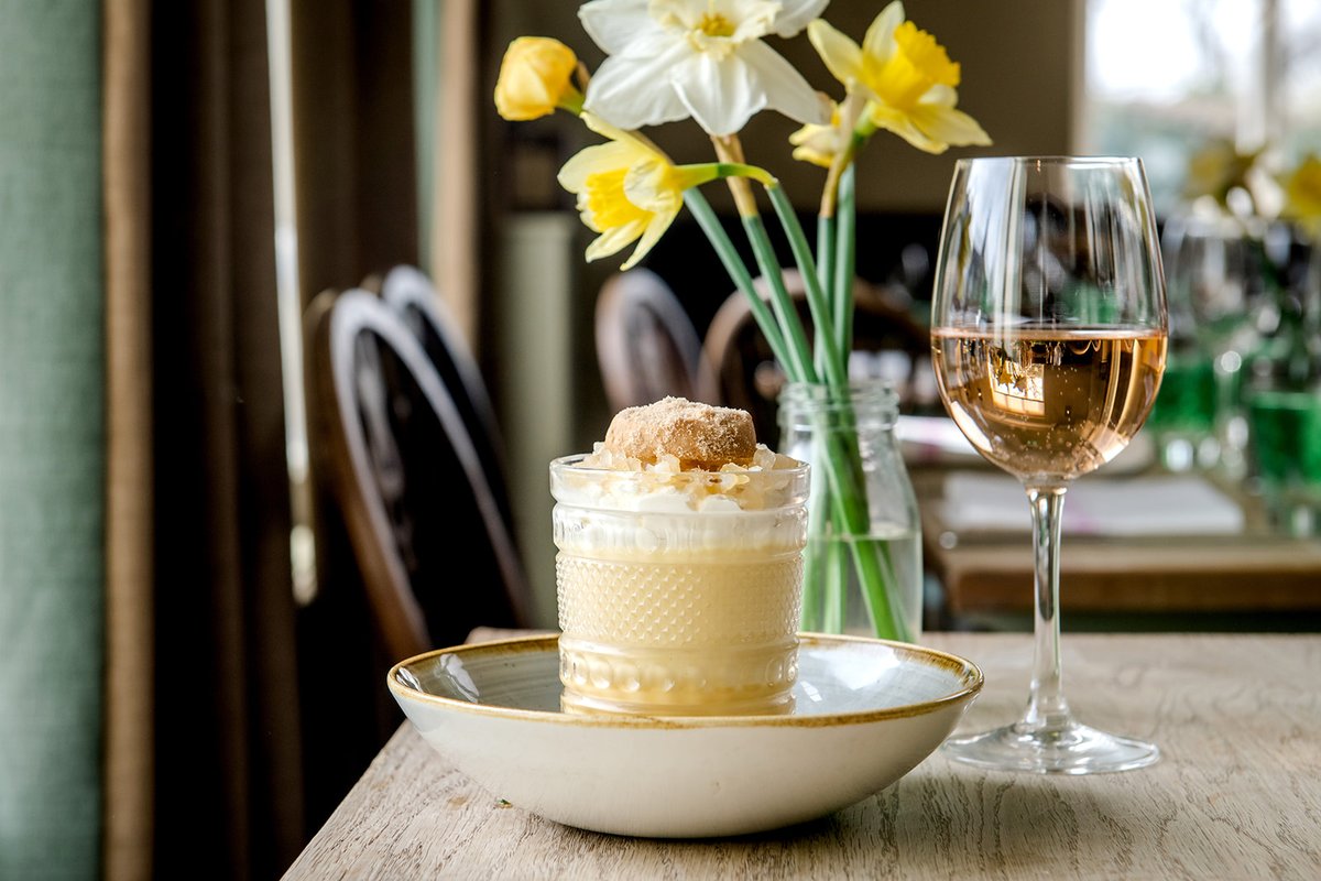 Keep the midweek sweet with our Spring Pudding Menu’s passionfruit and orange flummery! Served with brown sugar shortbread, it’s a quintessential British favourite to indulge in and milk the most of ahead of our Summer launch next Monday.

#dessertlovers #dessertmasters #pubgrub