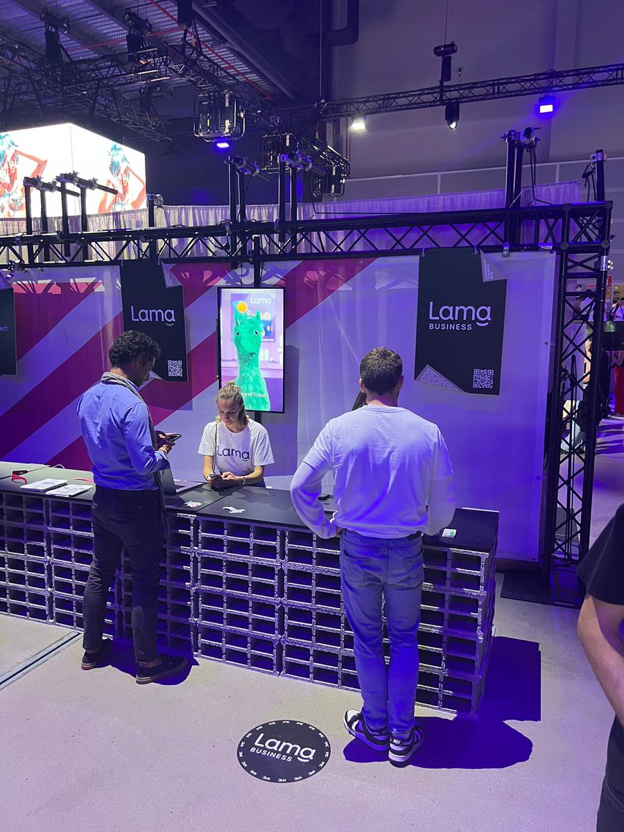 Crazy giveaway going on 👀💰

Came to #NFCLisbon partnering with @mylama_eu and I’m bullish! 

If you wanna WIN 170+ NFTs..
Join below ⬇️