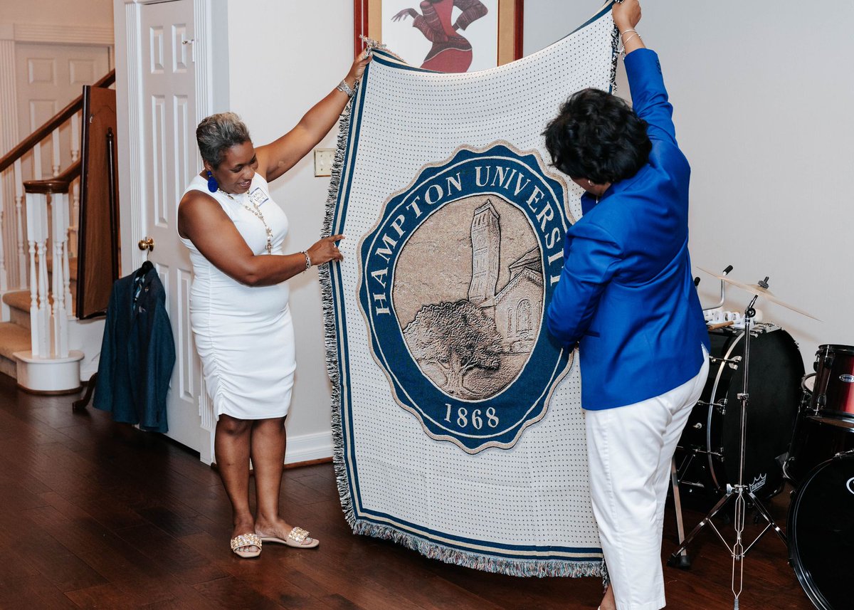 To put the cherry on top of the evening, President Darrell K. Williams & First Lady Myra R. Williams were presented with a beautiful Afghan Hampton University blanket.
#onehampton
