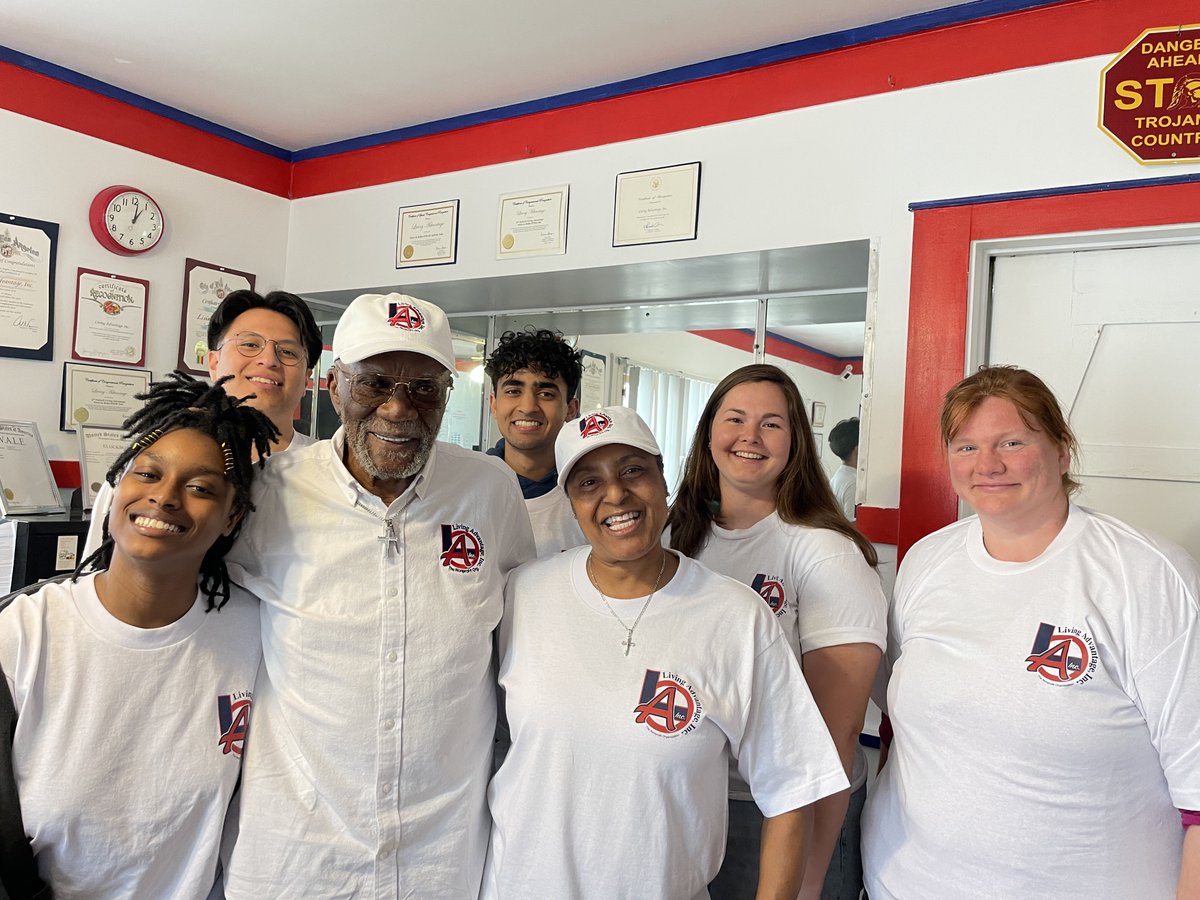 LivAdvInc's tweet photo. We are still hiring! We've got multiple positions to choose from. Who wouldn't want to join our team of smiling faces?! 

Send us a direct message if you're interested in making a difference in your community 

#work #lovewhatyoudo #lainc #career #jobs #hiring #community #service https://t.co/Hc2YLdheQw