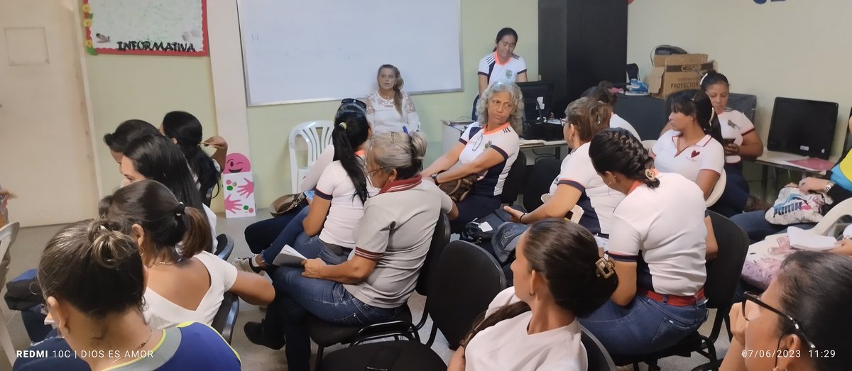esimonb3's tweet photo. Lanzamiento del Diplomado en Ciencia y Calidad Educativa del Subsistema de Educación Básica, Escuela Simón Bolívar, CDCE La Paz, Municipio Pampán, Estado Trujillo. @MPPEDUCACION @cdcetrujillo @_LaAvanzadora https://t.co/9wwj11BzL2