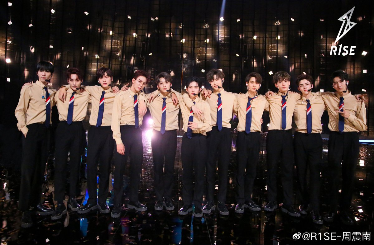 saafreen12's tweet photo. Happy anniversary R1SE

相逢相伴长相依, 
R1SE you and me

We'll always be there 
⚡⚡⚡⚡⚡⚡⚡⚡⚡⚡⚡⚡

#R1SE
#Twelve
#4YearsWithR1SE https://t.co/H4m9MbDnZi