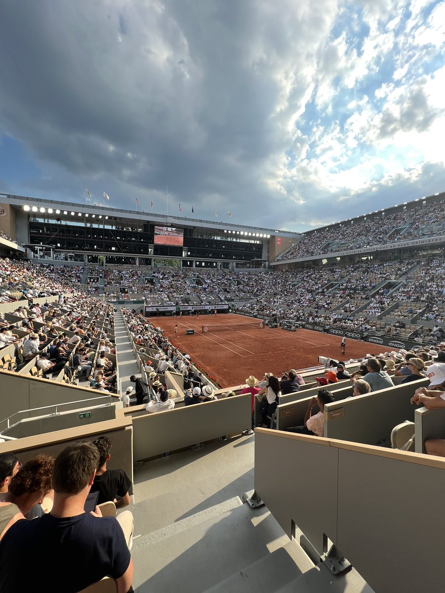 aljawder3's tweet photo. @AlexZverev Back in the SEMIS 😍
#RolandGarros https://t.co/8ZR6pklMB5