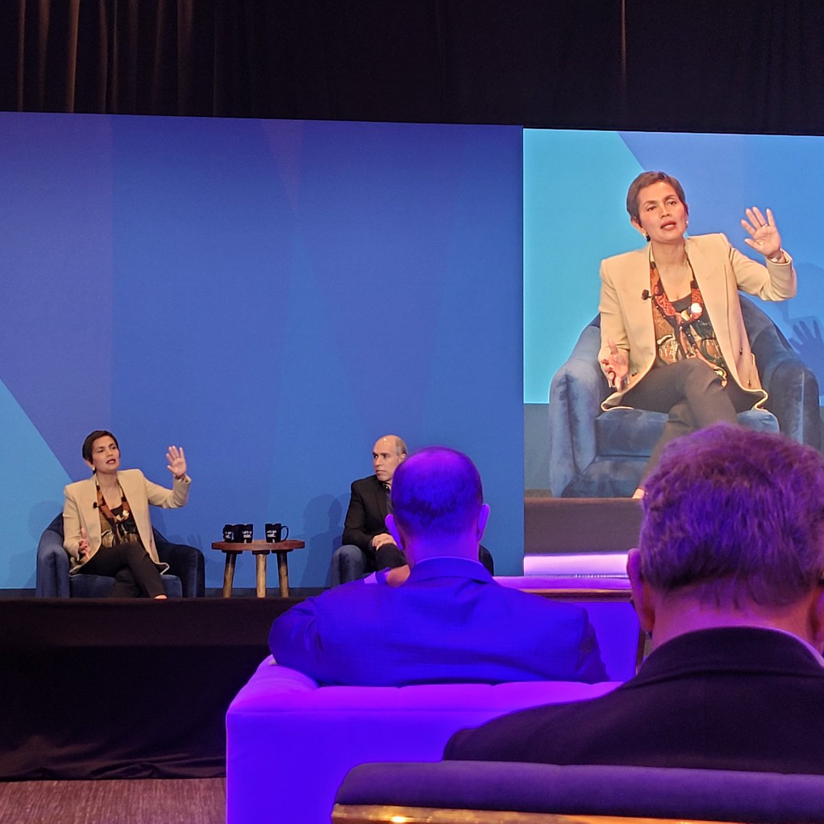 Impressed: <a href="/Cisco/">Cisco</a>'s Liz Centoni is such a boss. Smart, articulate, convincing. Like to think she's in line 4 the top job #CiscoLive