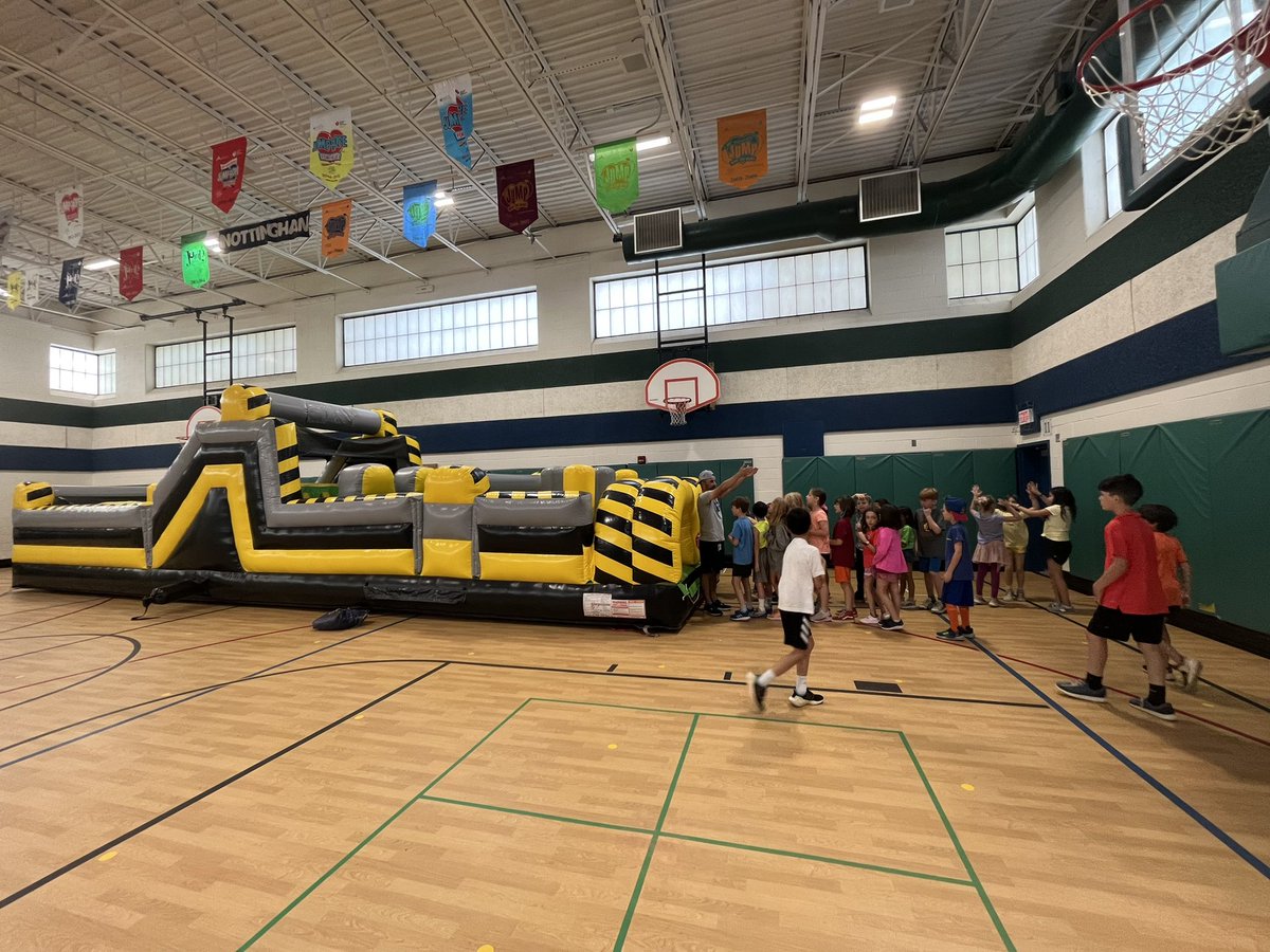 Ms. Ryan tweet media