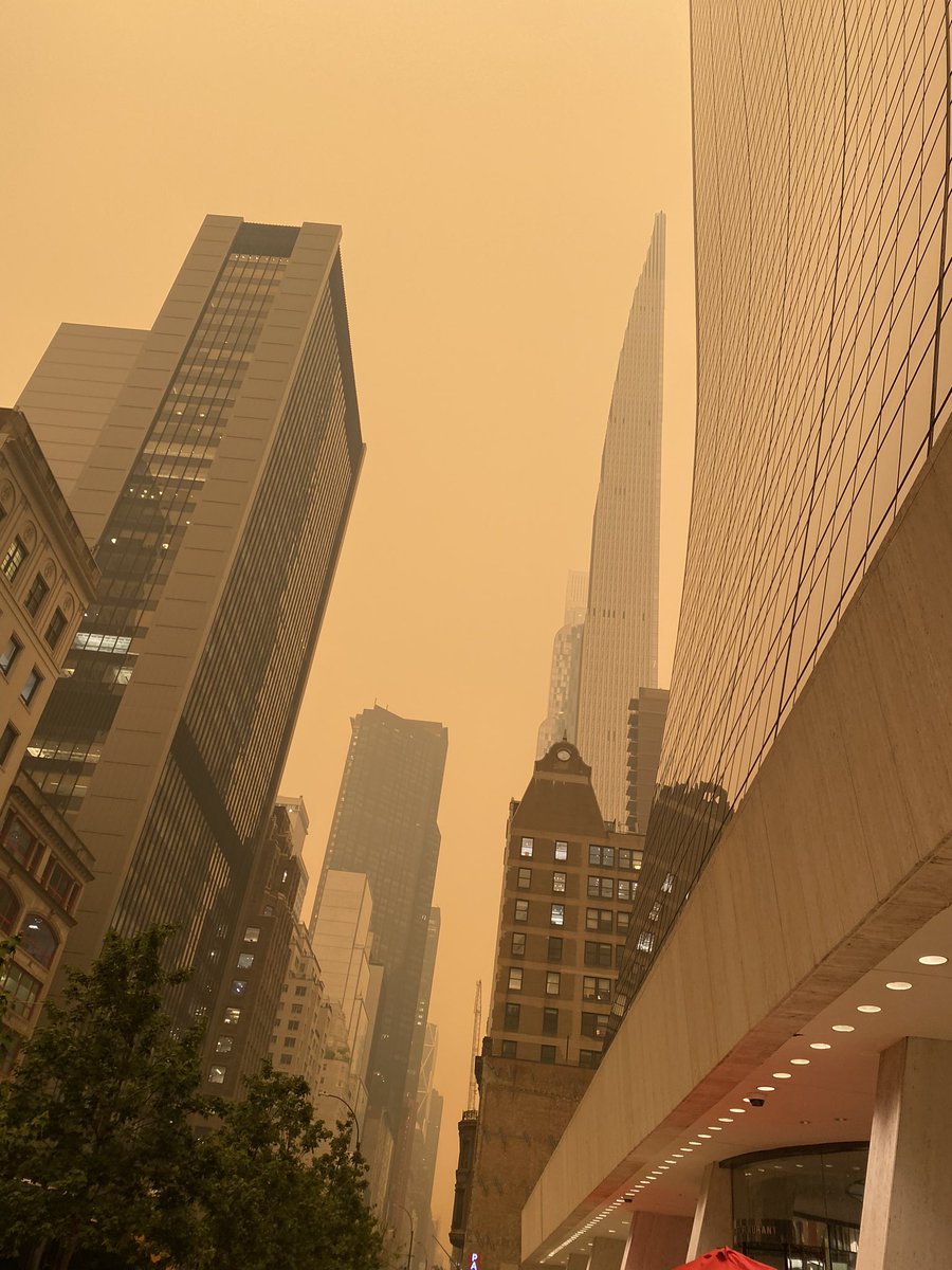 Midtown Manhattan—looks like Armageddon #CanadaOnFire