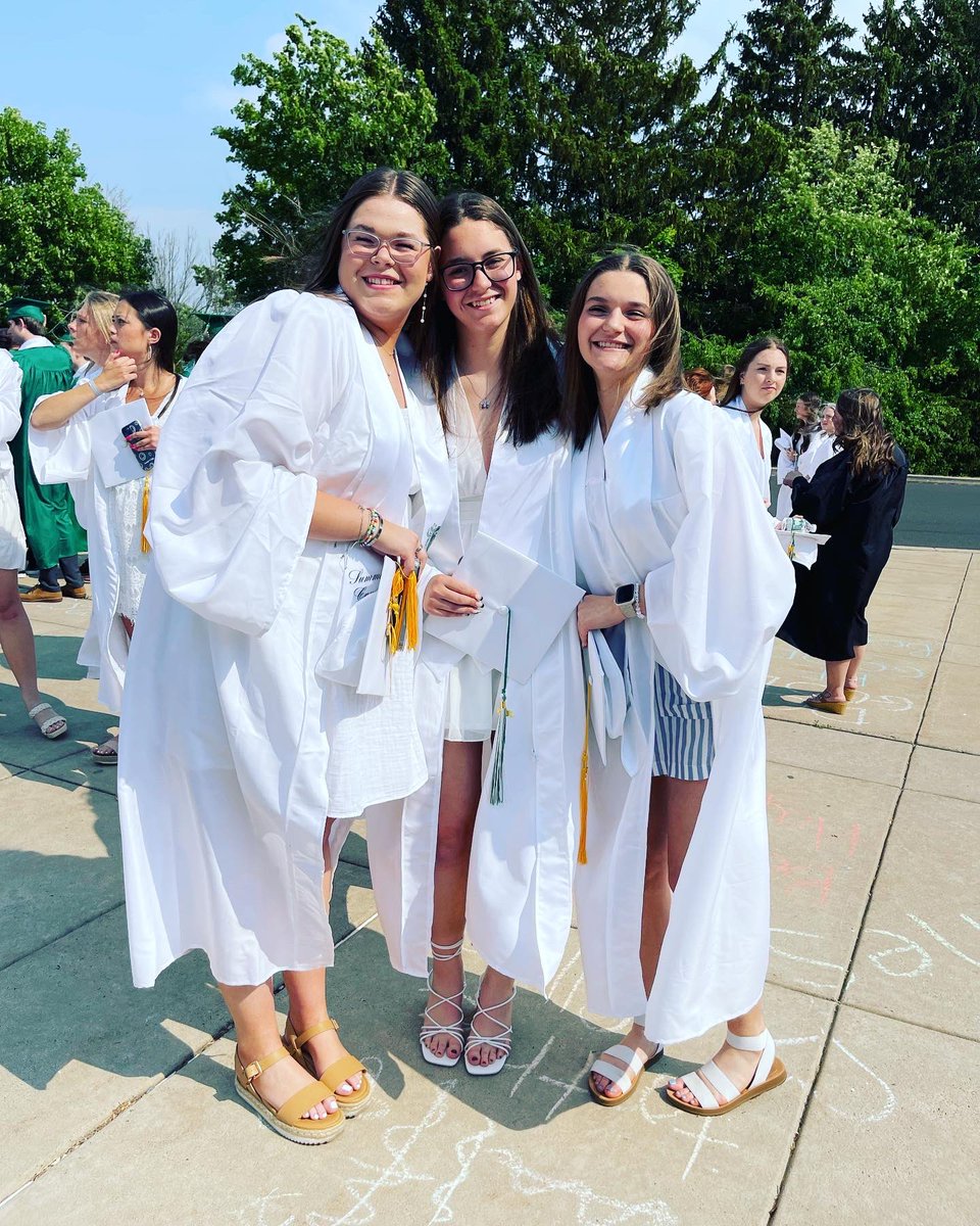 phs_unified's tweet photo. Congrats to our unified seniors! 🎓👏🏻 https://t.co/FA4f7bB5Ps
