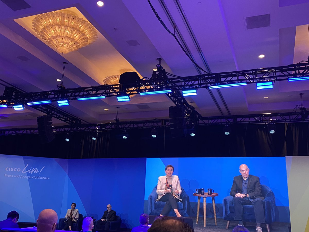 Really like your passionate responses on the blending of security use cases and observability <a href="/lizcentoni/">Elizabeth</a> Look forward to see some custom examples of your mentioned “business risk observability” #FSO #CiscoLive